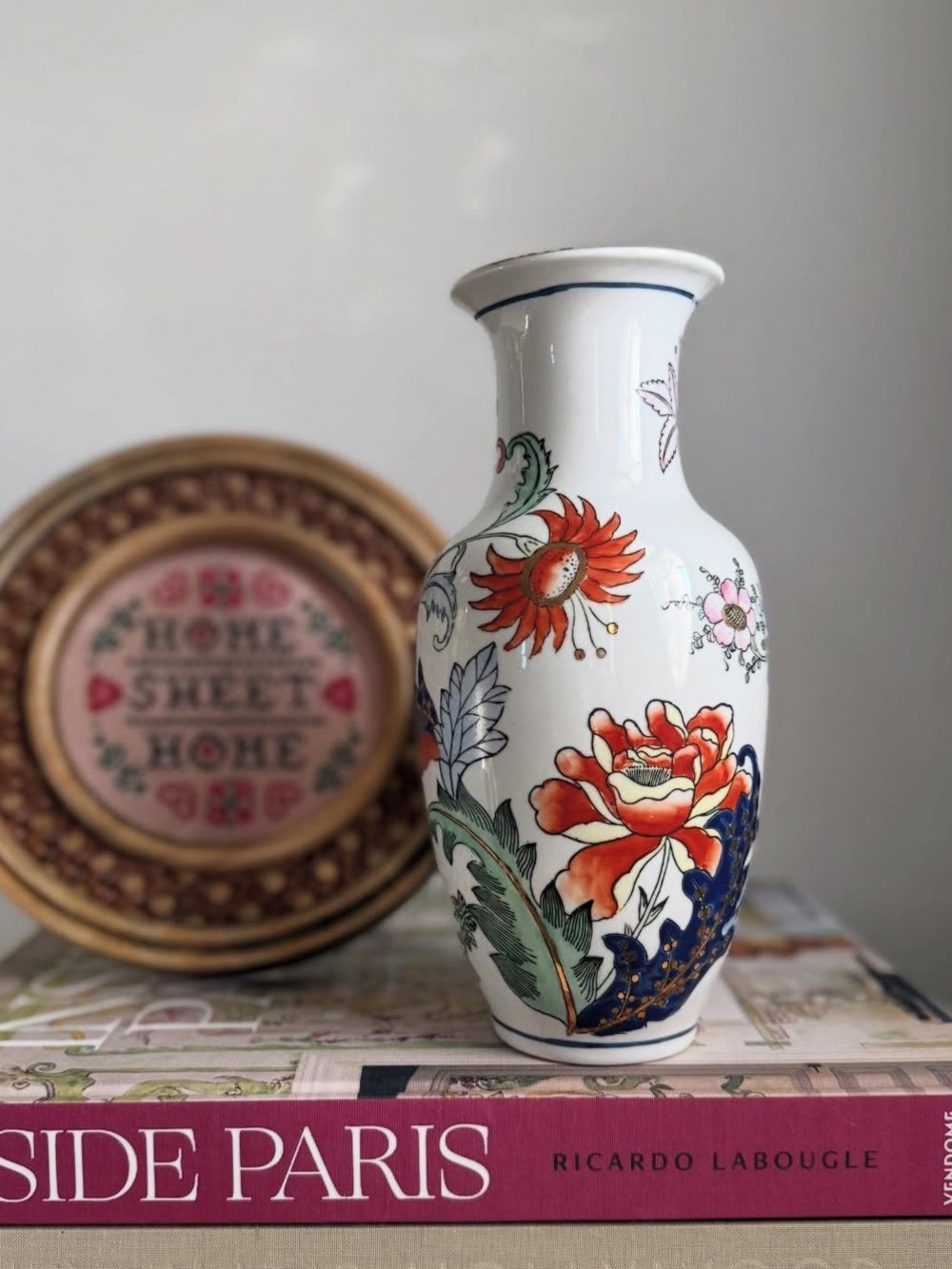 1988 Vintage Toyo Tobacco Leaf Porcelain Vase - Fleury
